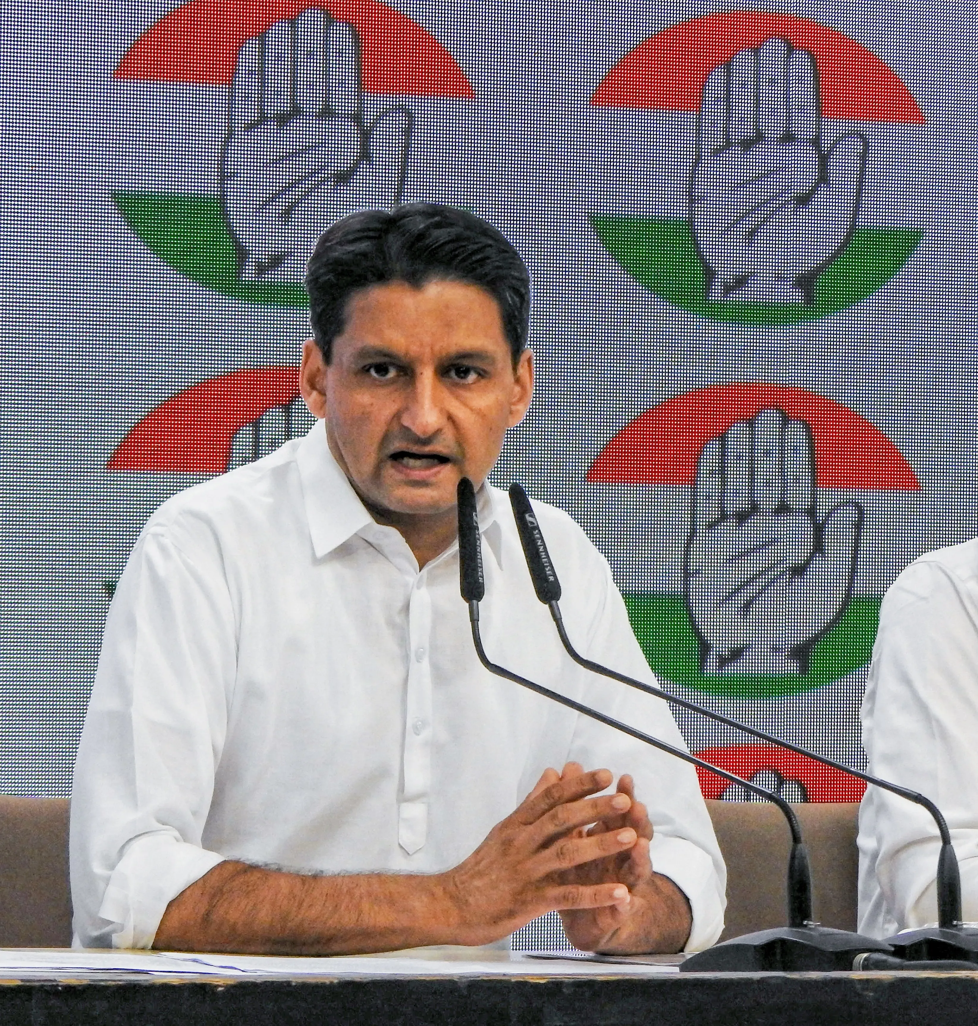 क्या कांग्रेस ने कानून व्यवस्था पर भाजपा सरकार को घेरा?