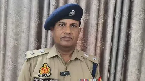 हाथरस में नीट-यूजी 2026 री-एग्जाम: 4 केंद्रों पर करीब 200 पुलिसकर्मी तैनात, एसपी ने दिए सख्त निर्देश