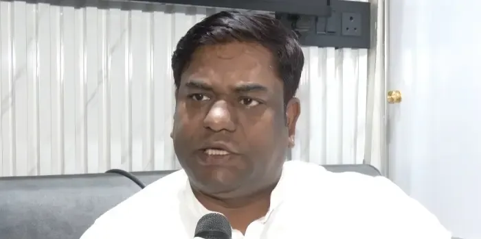 मुकेश सहनी का विवादित बयान दोहराया: 'CEC ज्ञानेश कुमार को गोली मारते', फूलन देवी के वंशज होने का दावा