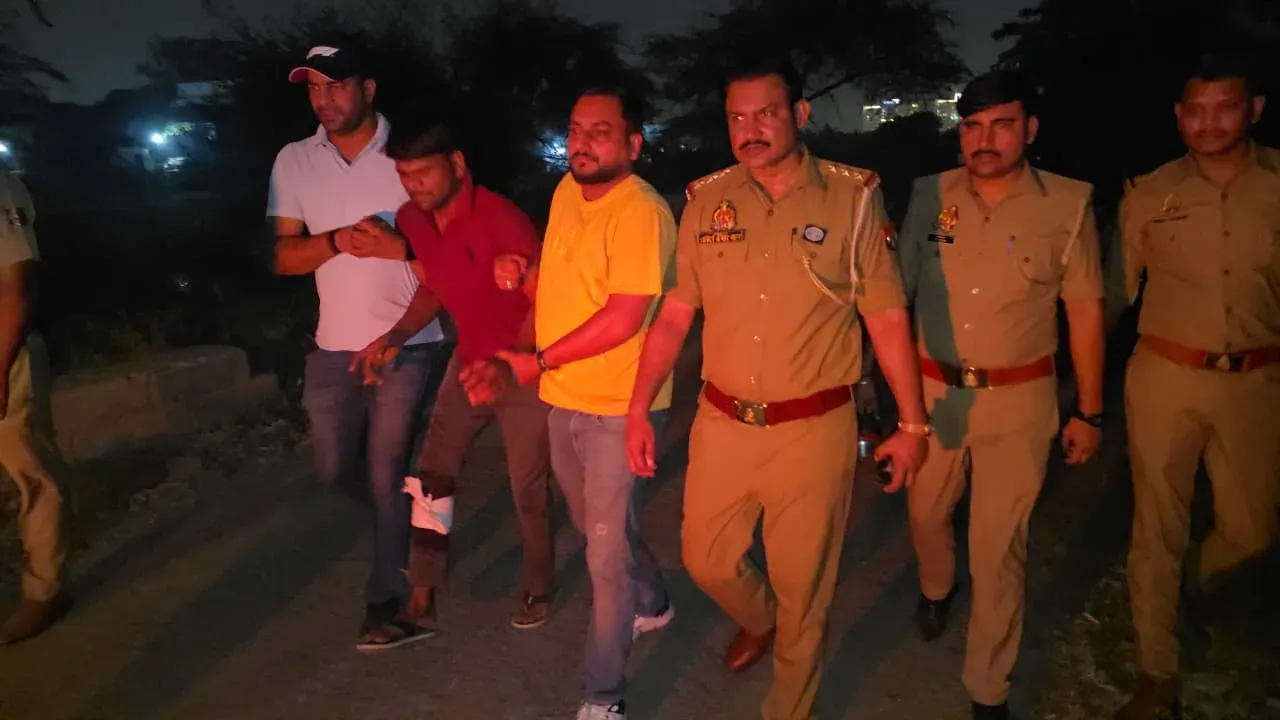 नोएडा हत्याकांड: मुठभेड़ में घायल आरोपी हरनाम सिंह गिरफ्तार, पत्नी की हत्या व परिवार पर हमले का मामला