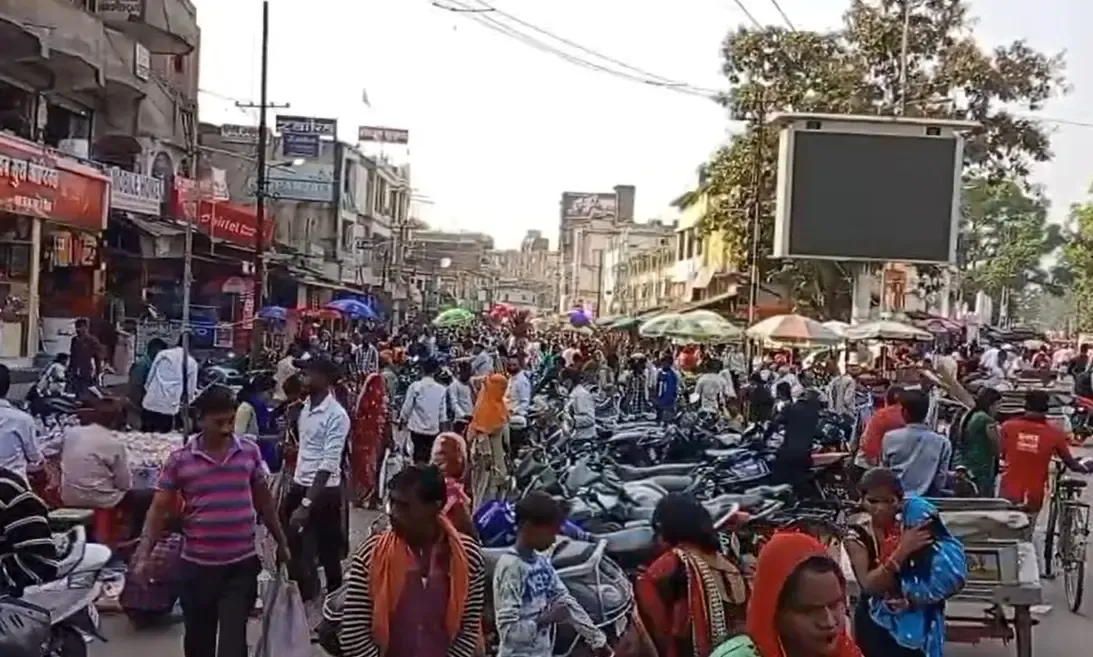 क्या हजारीबाग में 'जीएसटी बचत उत्सव' का प्रभाव है? एक दिन में 150 करोड़ से अधिक की खरीदारी