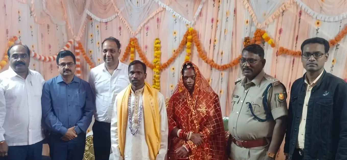 हजारीबाग ओपन जेल में दो पूर्व नक्सली कमांडरों ने रचाई शादी, अफसर बने बाराती-घराती