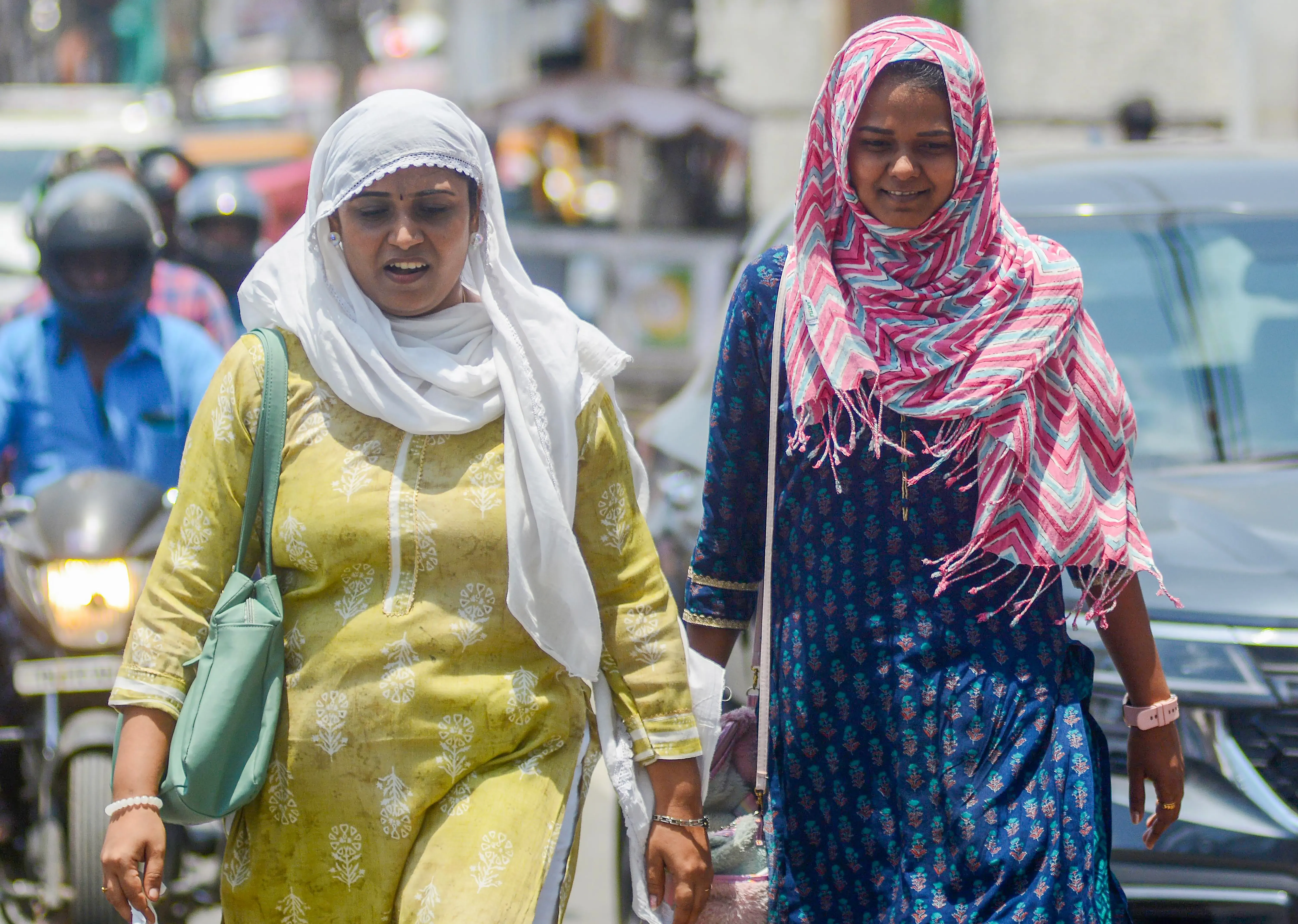Chennai Faces Ongoing Heatwave Amid Rain Forecast: IMD Alert