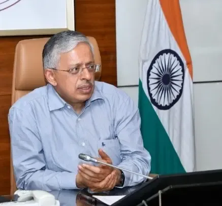 उत्तर प्रदेश में हीट वेव के लिए तैयारियाँ: मुख्य सचिव ने दी जागरूकता अभियान की दिशा