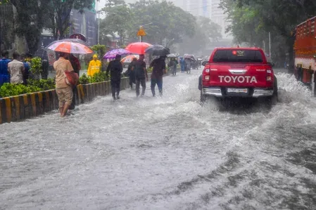 Mumbai Red Alert: Govt offices shut early, WFH urged as IMD warns of 80-90 km/h winds