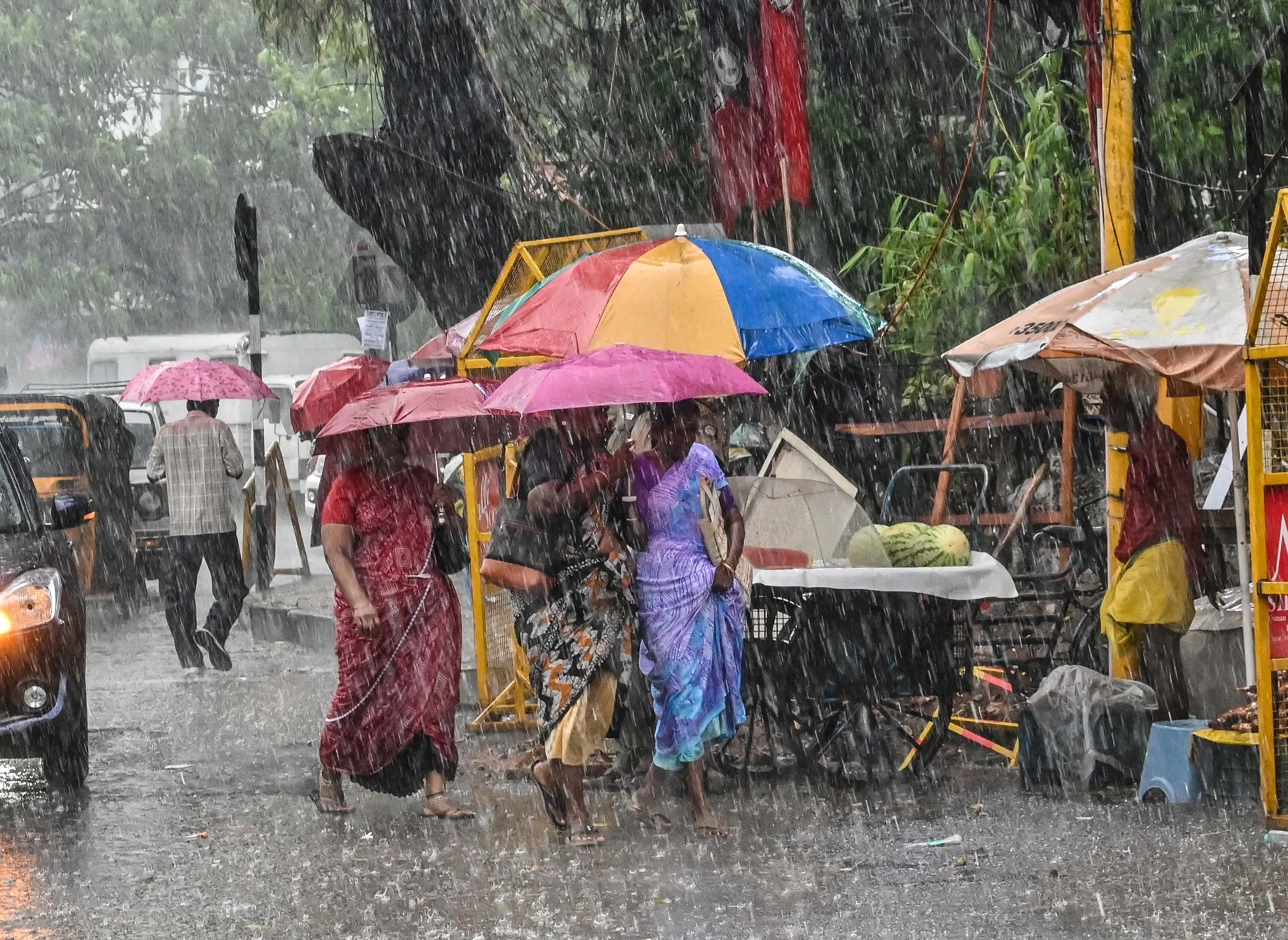 Will Heavy Rain Impact TN Districts While Heatwave Continues?