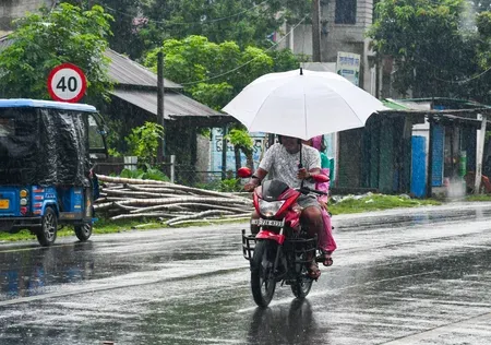 Heavy rain alert for North Bengal till Aug 5; South Bengal also on watch