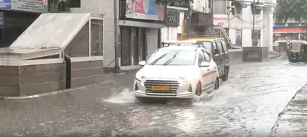 Delhi-NCR red alert: Heavy rain triggers waterlogging, 26 flights cancelled on Aug 25