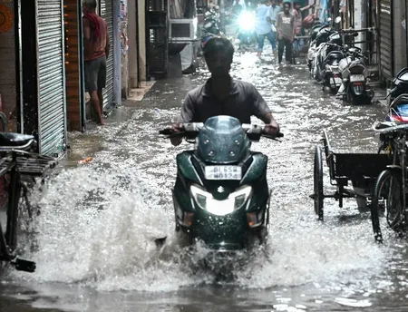 Heavy rain alert for South Bengal districts in next 48 hours: IMD