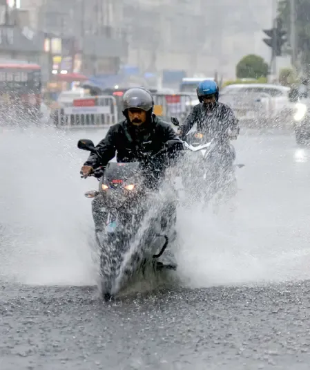 Will Heavy Rain and Thunderstorms Hit TN, Puducherry, and Andhra Today?