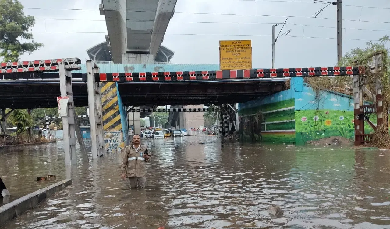 Intense Rainfall Strikes Hyderabad, Disrupting Daily Life