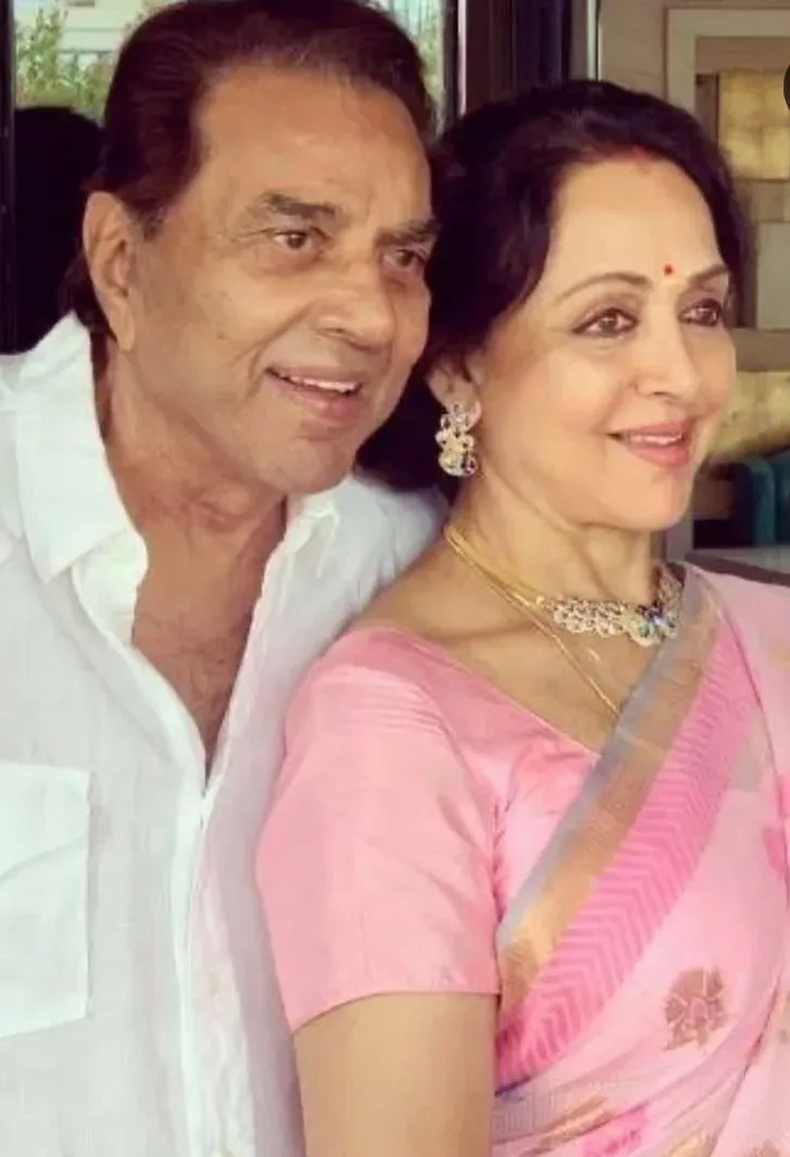 Hema Malini receives Dharmendra's Padma Vibhushan, says she felt him guiding her