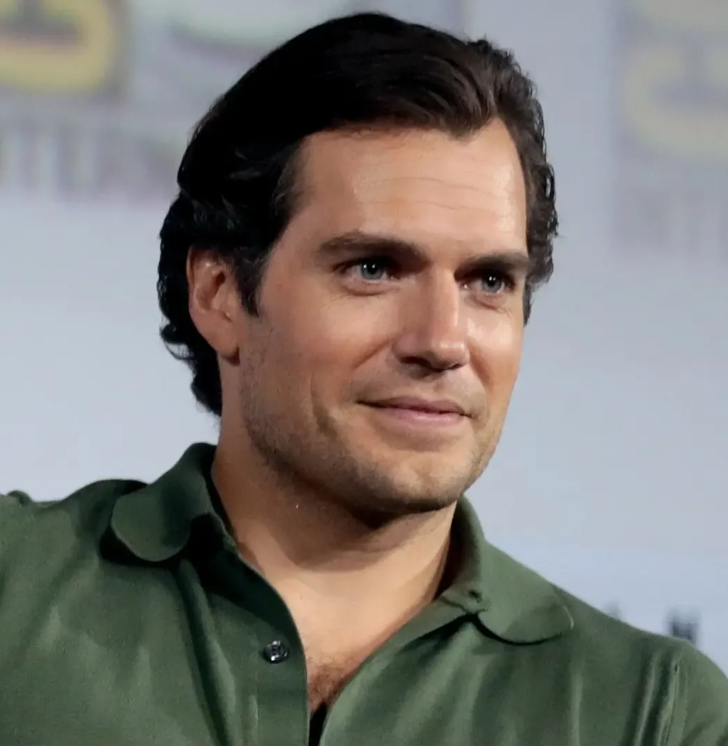 Henry Cavill Celebrates Arrival of First Child with Natalie Viscuso
