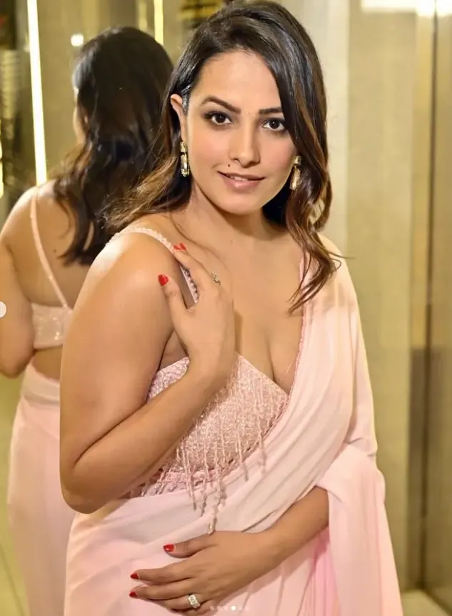 Anita Hassanandani's Comical Take on Weight Loss