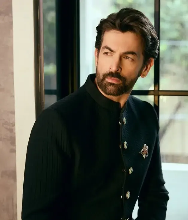 क्या नील ने हीरो की दुनिया को अलविदा कहकर खतरनाक रास्ता चुना है, विलेन बनकर दर्शकों के दिलों में डर पैदा किया?