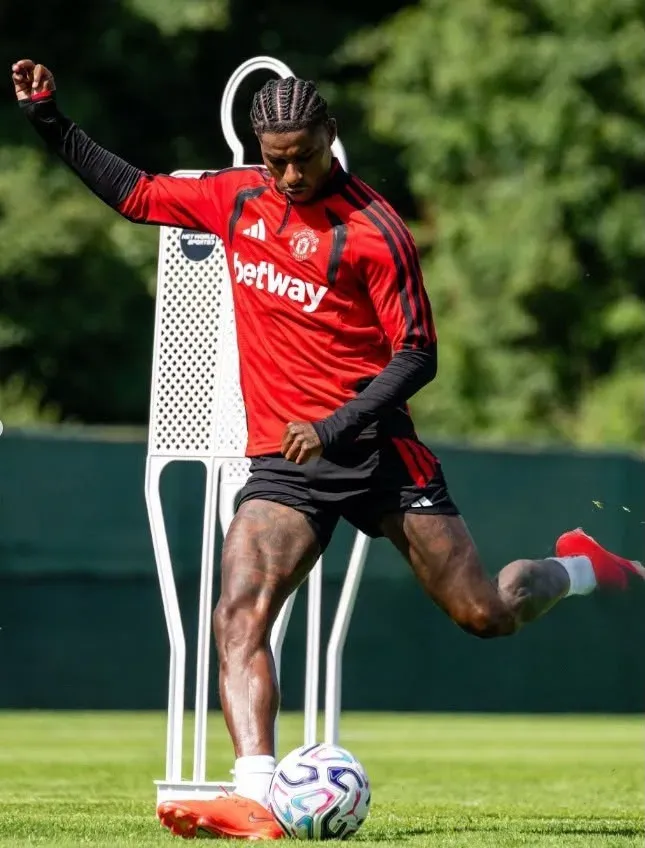 Maguire backs Rashford to stay at Manchester United ahead of 2026-27 season