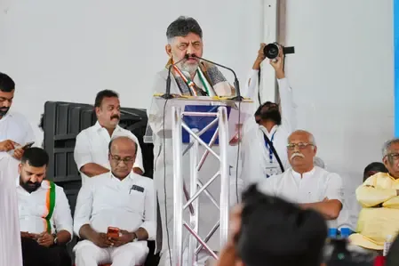 Will the High Command Call Deputy CM Shivakumar and CM Siddaramaiah?