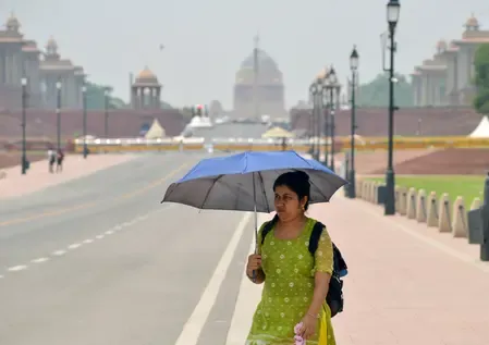 Delhi-NCR Air Quality Improves to Yellow Zone Amid Rising Temperatures