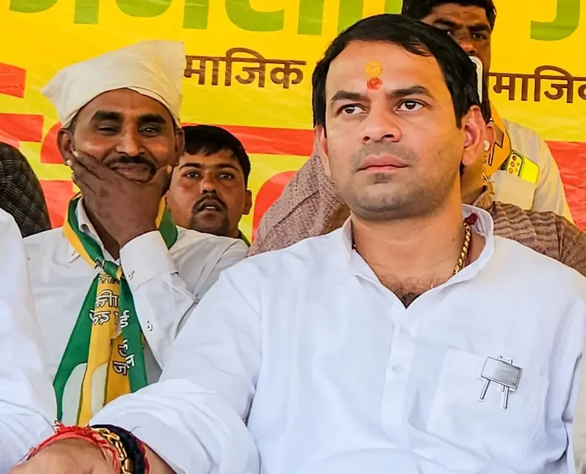 Is the Hijab Row Escalating? Tej Pratap Yadav Calls Chief Minister Nitish Kumar's Actions Inappropriate