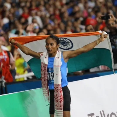 हिमा दास: फुटबॉल छोड़ दौड़ में बनाया करियर, ये रिकॉर्ड बनाने वाली पहली भारतीय महिला बनीं  