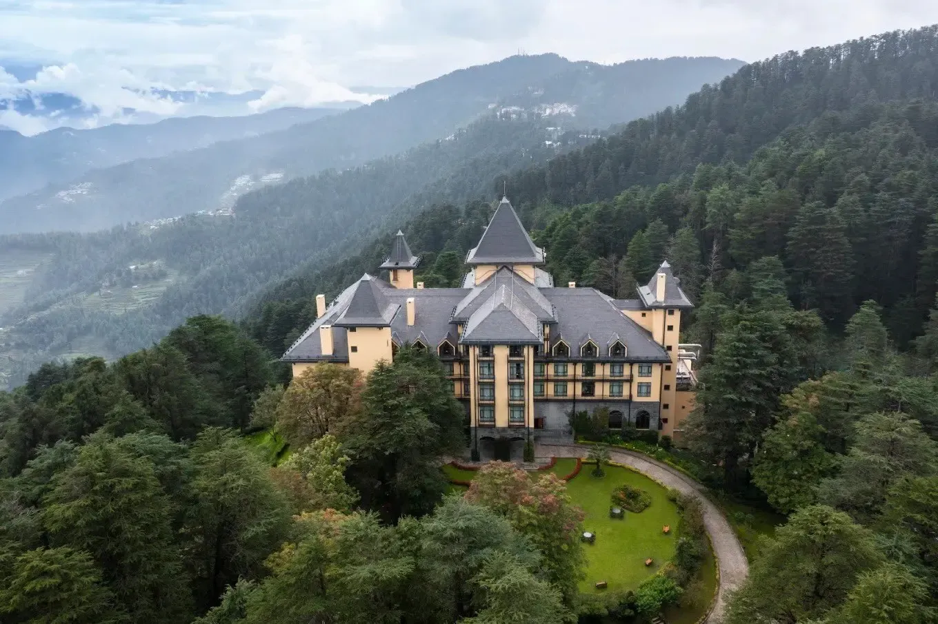 Wildflower Hall Hotel: Himachal Pradesh secures 47.1% revenue-share in e-auction