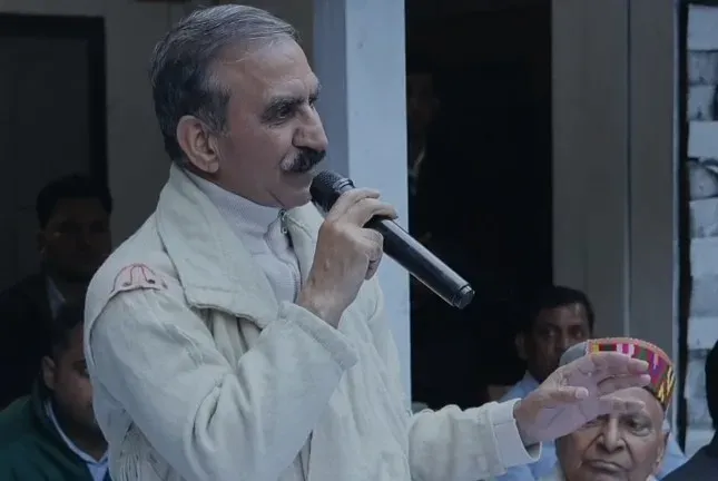 सीएम सुक्खू का बड़ा भंगाल दौरा: ₹10 करोड़ सड़क निधि, हेली-टैक्सी और ST दर्जे का वादा