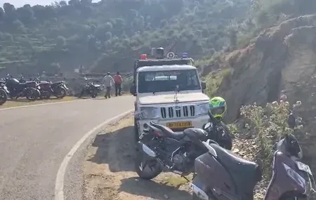 हिमाचल प्रदेश के चंबा जिले में एसयूवी खाई में गिरी, तीन महिलाओं समेत 7 की मौत