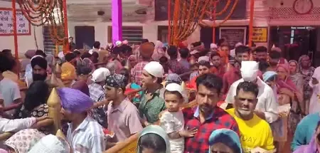 हिमाचल प्रदेश के नैना देवी में भक्तों की भीड़, हरियाणा के डिप्टी स्पीकर ने भी किए दर्शन 