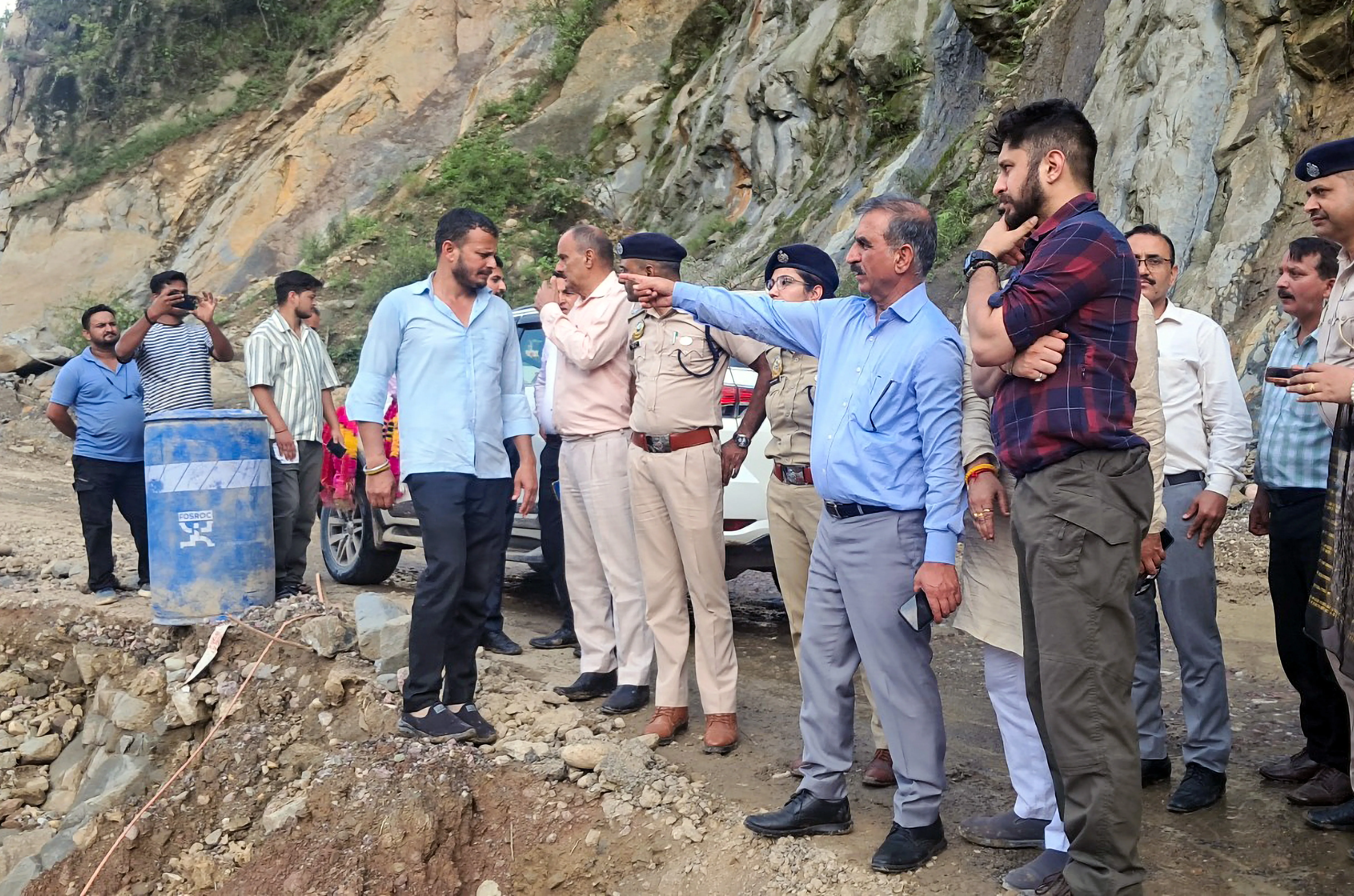 Is Himachal Investigating Forest Wood Accumulation After Cloudbursts?