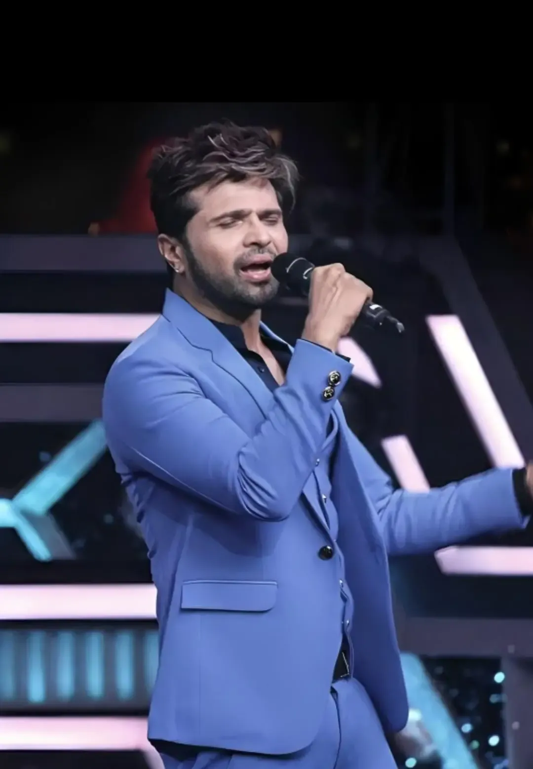 Himesh Reshammiya returns as judge on Indian Idol Season 17