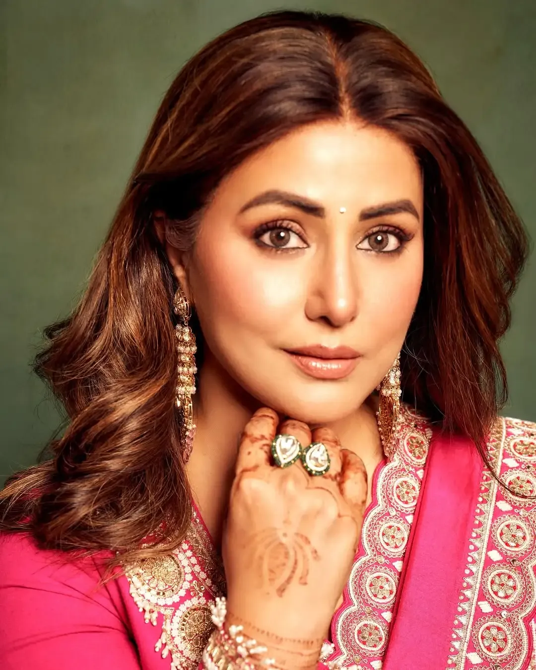 Is Hina Khan Really Blessed with Supportive In-Laws?