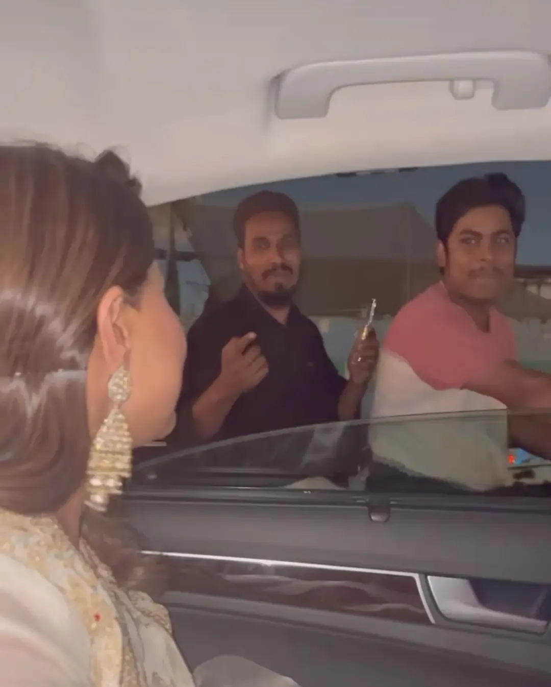 Hina Khan Surprises Fans with Heartfelt Roadside Encounter
