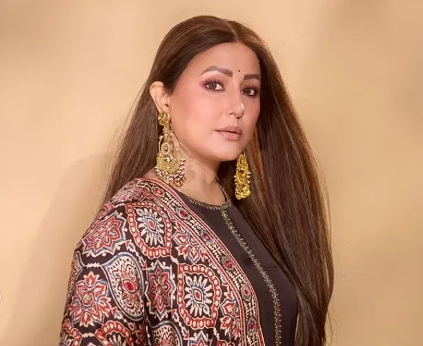 Hina Khan savours Burmese-style dinner made by sister-in-law at home