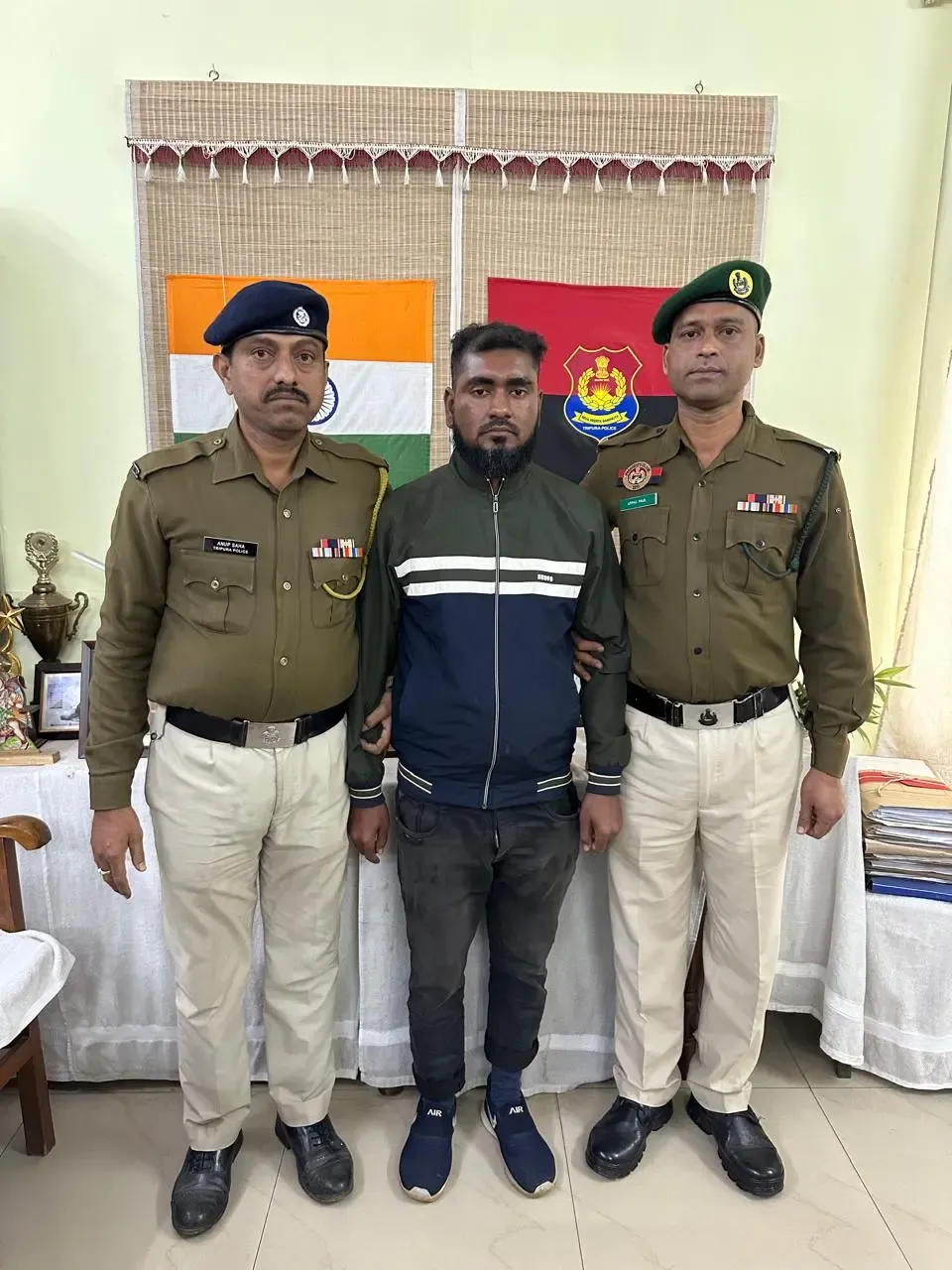 क्या असम और त्रिपुरा में बांग्लादेशी जिहादी आतंकी संगठन से जुड़े 11 आरोपी गिरफ्तार हुए?