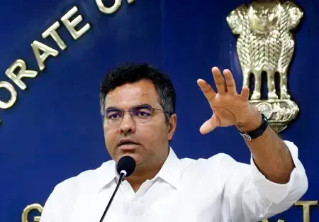 क्या दिल्ली की 1,400 किलोमीटर सड़कों का नवीनीकरण प्रदूषण और सुरक्षा पर अंकुश लगाएगा?: परवेश वर्मा