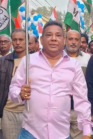 तरकेश्वर नगर पालिका के पूर्व प्रमुख उत्तम कुंडू गिरफ्तार, ₹40 लाख जबरन वसूली का आरोप