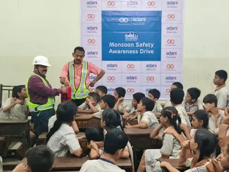 क्या अदाणी इलेक्ट्रिसिटी ने मुंबई के स्कूलों और झुग्गी-झोपड़ियों में मानसून सुरक्षा जागरूकता अभियान चलाया?