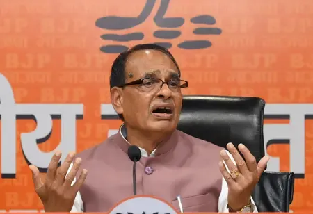 मध्य पूर्व संकट के बीच कृषि मंत्री की बड़ी बैठक: खाद आपूर्ति सुचारू रखने और जमाखोरी व कालाबाजारी रोकने के निर्देश