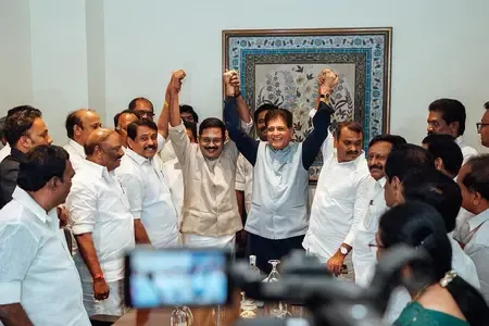 एएमएमके एनडीए में शामिल, ईपीएस ने टीटीवी दिनाकरण का किया स्वागत