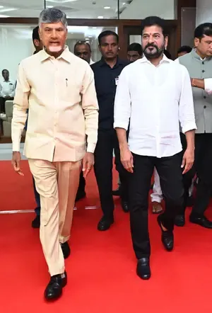 क्या कुरनूल बस हादसे पर आंध्र प्रदेश और तेलंगाना के मुख्यमंत्रियों ने दुख जताया?