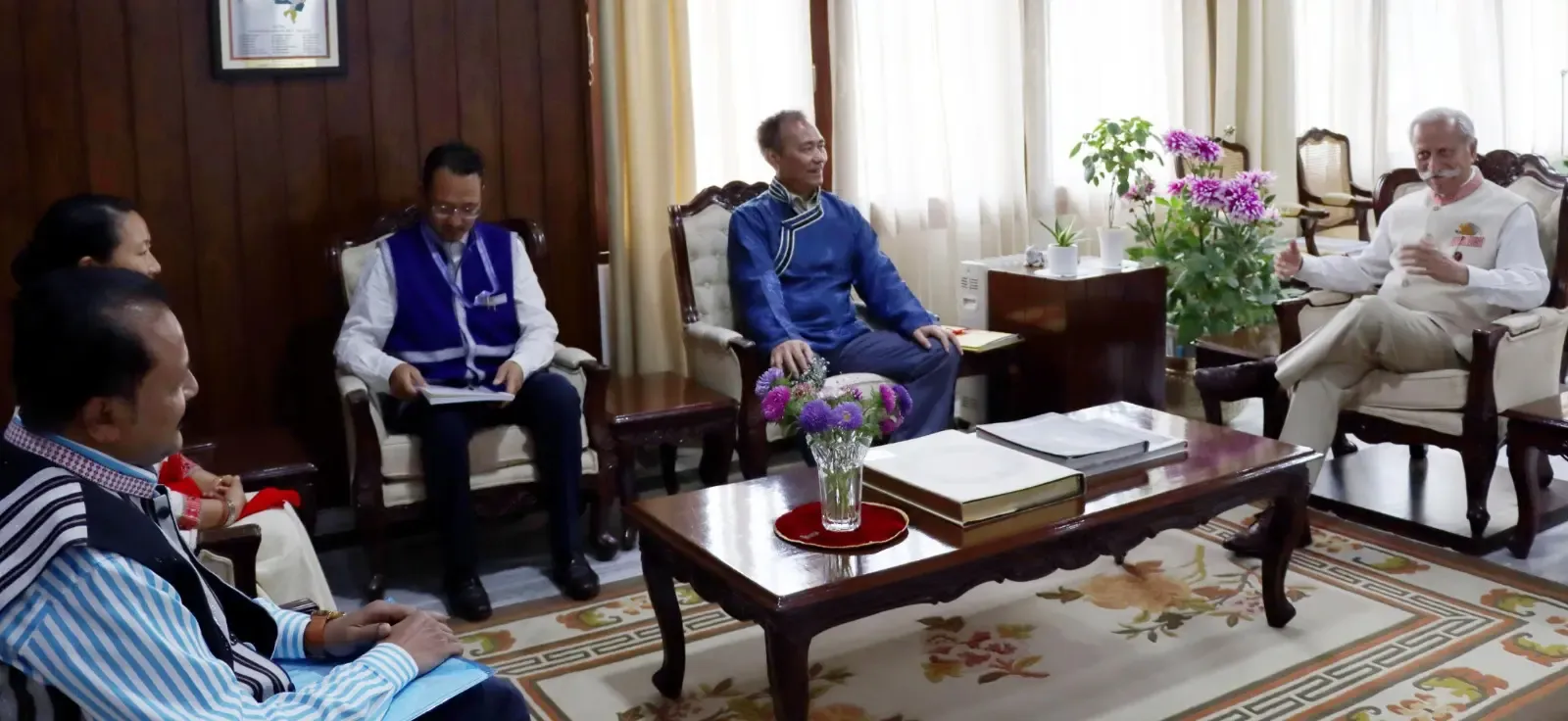 अरुणाचल के राज्यपाल ने निजी शिक्षण संस्थानों से बुनियादी ढांचे के मानकों का पालन करने की अपील की