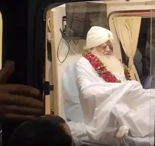 आसाराम फिर जोधपुर के आरोग्यम अस्पताल में भर्ती, सेंट्रल जेल से कड़ी सुरक्षा में लाया गया