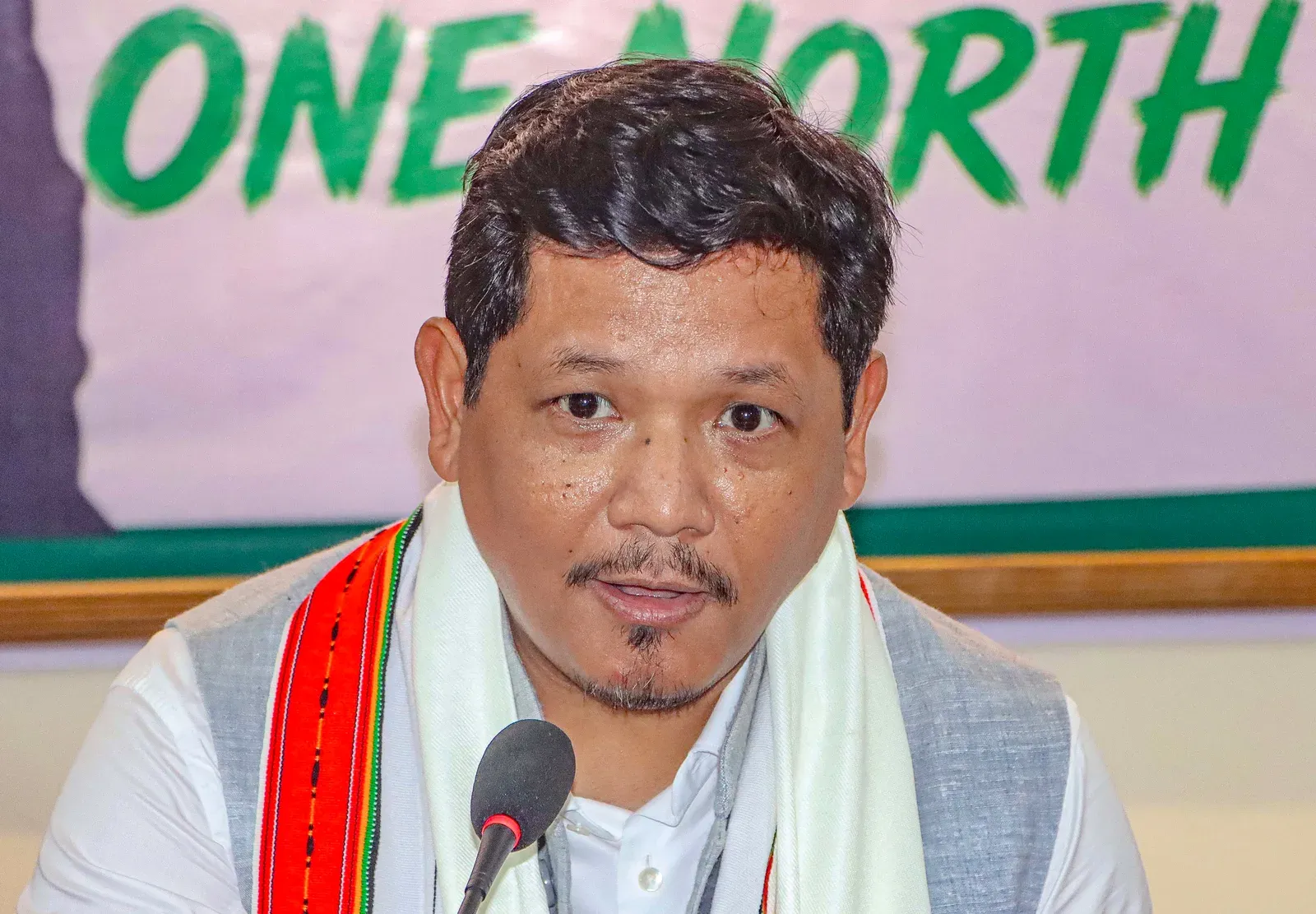 असम-मेघालय सीमा पर हालात सामान्य: CM कॉनराड संगमा ने विधानसभा में दी जानकारी, हॉटलाइन और स्थायी समिति का ऐलान