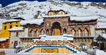 बद्रीश संयुक्त संघर्ष समिति ने की बद्रीनाथ मंदिर में 'अनियमितताओं' की एसआईटी जांच कराने की मांग 