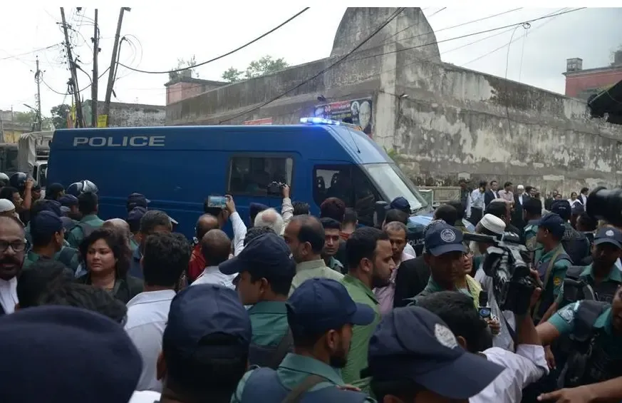 क्या बांग्लादेश की अदालत ने 2004 ग्रेनेड हमले के आरोपियों को बरी करने का फैसला बरकरार रखा?