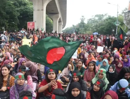 बांग्लादेश: वसूली के आरोपों के बीच छात्र संगठन एसएडी ने सभी इकाइयों को किया निलंबित
