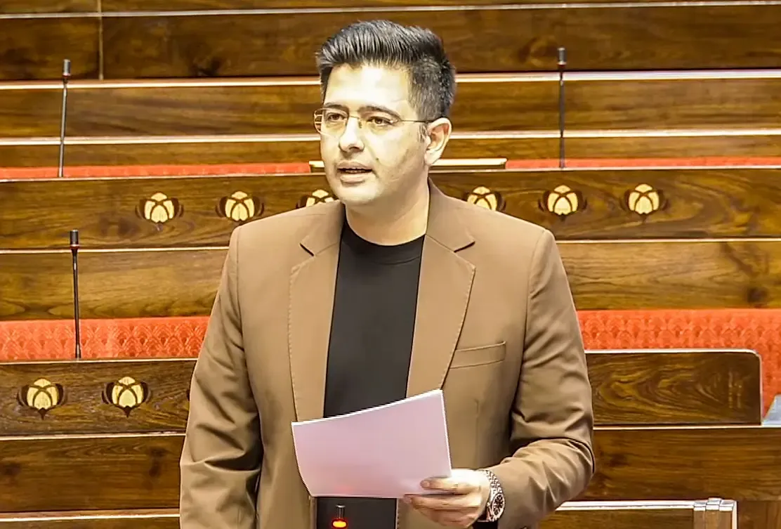 बैंक खातों ने दी वित्तीय तनाव, सुरक्षा का वादा नहीं: राघव चड्ढा