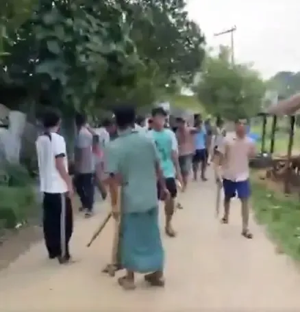 बांग्लादेश में बच्ची की मौत के बाद भड़की हिंसा में तीन की मौत, उठी निष्पक्ष जांच की मांग