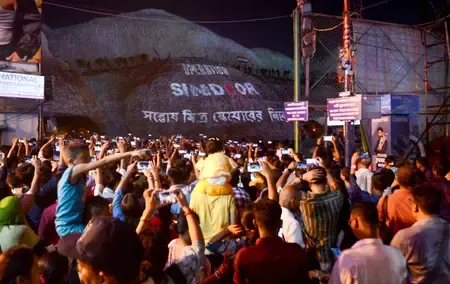 दुर्गा पूजा 2026: पश्चिम बंगाल में BJP लगाएगी 1,500 पुस्तक स्टॉल, मोदी के 25 साल पर किताबें होंगी उपलब्ध