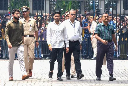 सिग्नेचर मिसमैच मामला: अभिषेक बनर्जी को तीसरे दौर की पूछताछ के लिए फिर बुला सकता है सीआईडी
